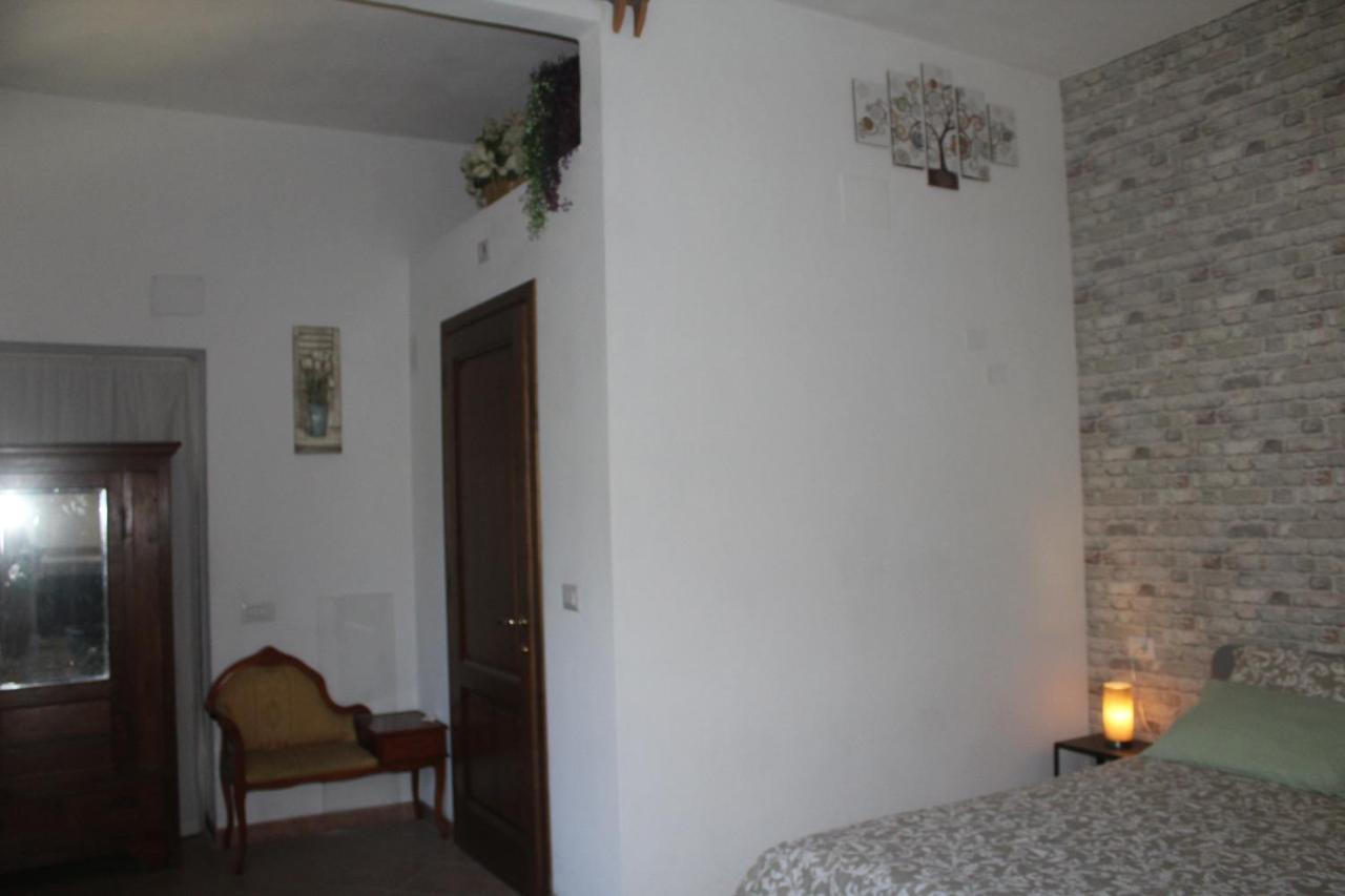 Agriturismo Podere I' Caldino Troghi Exterior photo